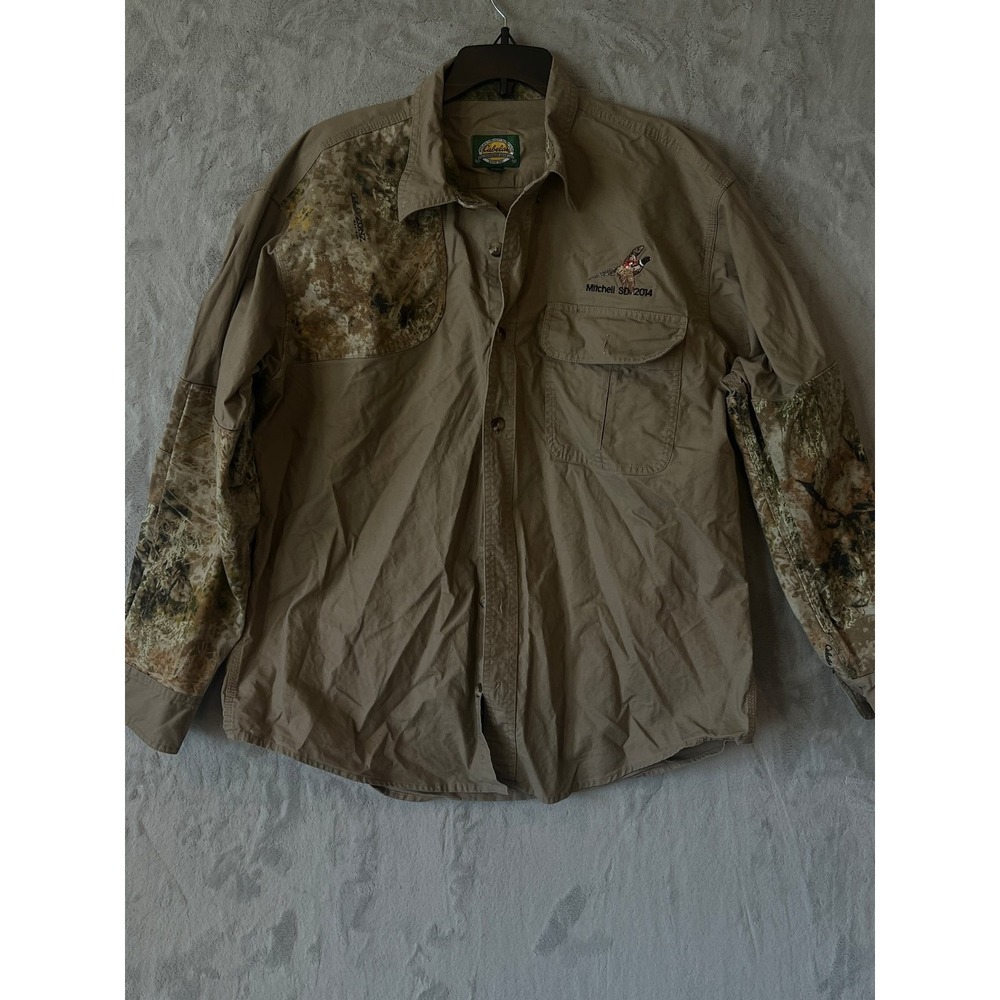 Cabelas Hunting Shirt Mens L Tan Camo  Embroidered Patch Logo Camouflage Western